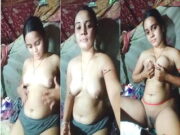 Sexy Desi Girl Shows Nude Body